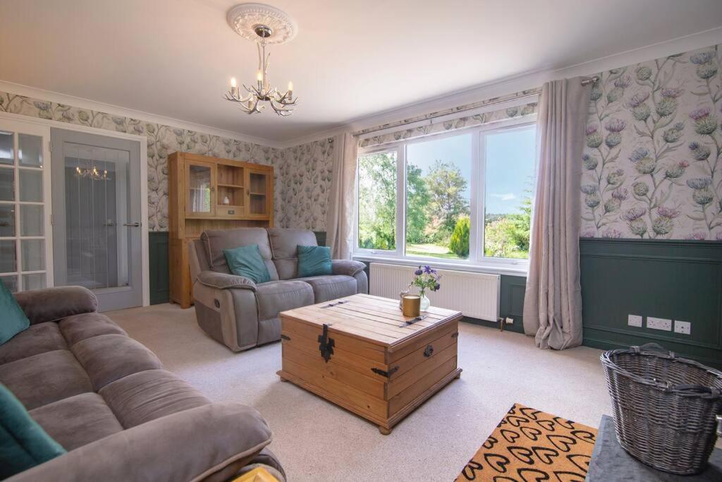 Calm Scottish Country Escape With Hot Tub Sleeps 6 Villa Inverness Bagian luar foto