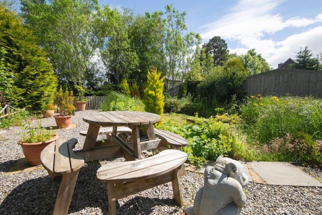 Calm Scottish Country Escape With Hot Tub Sleeps 6 Villa Inverness Bagian luar foto
